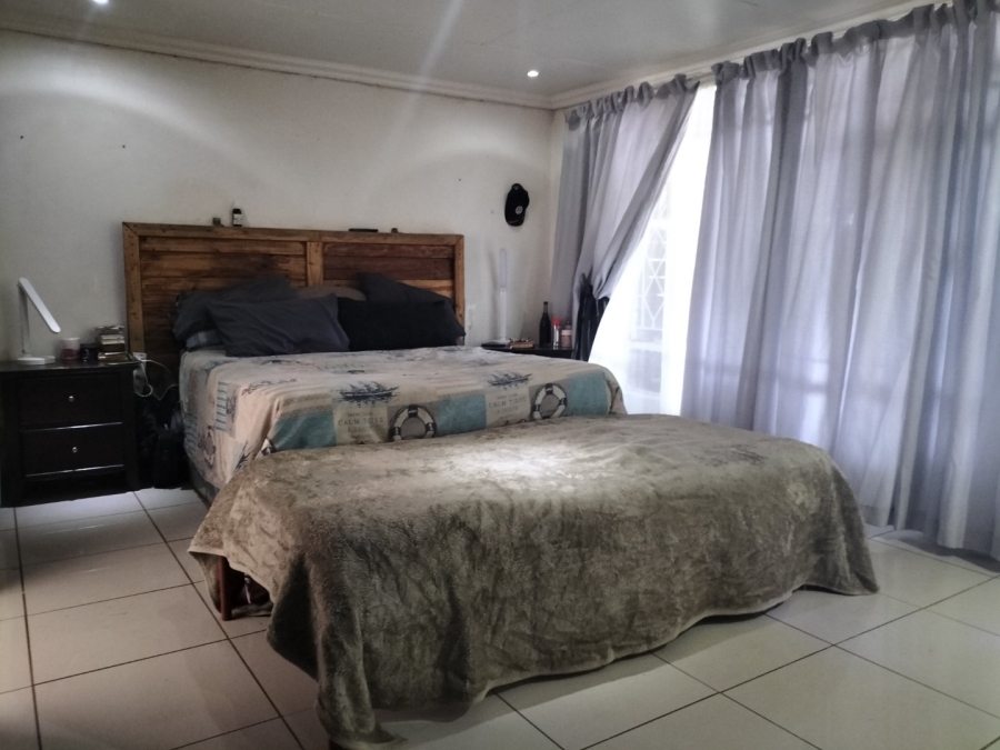 4 Bedroom Property for Sale in Pretorius Kraal Free State